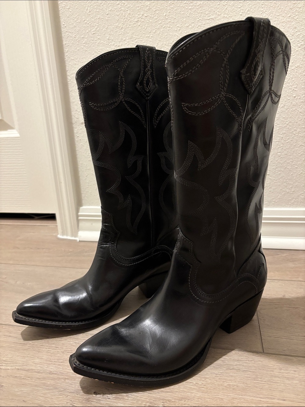 Frye Black Leather Western Boots – Size 8.5 – Pointed Toe